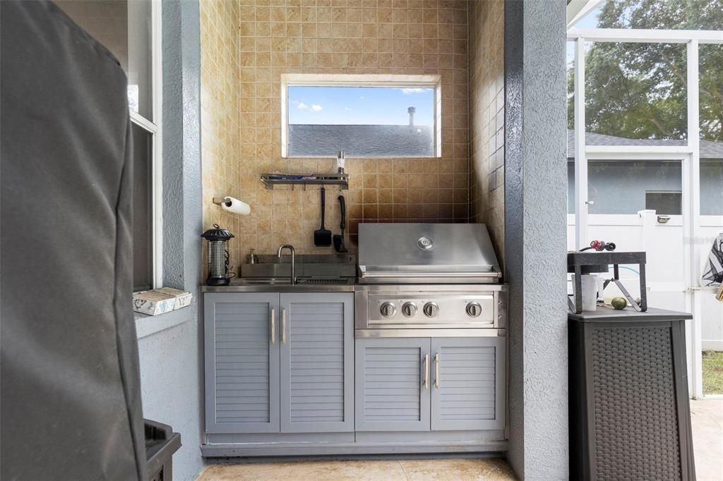 For Sale: $750,000 (5 beds, 4 baths, 3500 Square Feet)