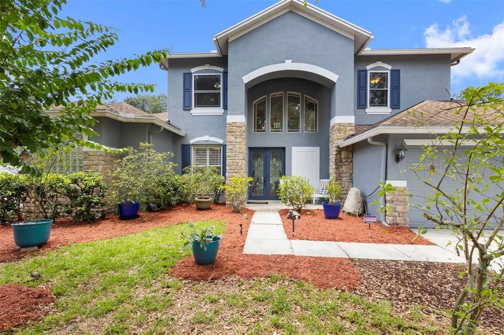 For Sale: $750,000 (5 beds, 4 baths, 3500 Square Feet)
