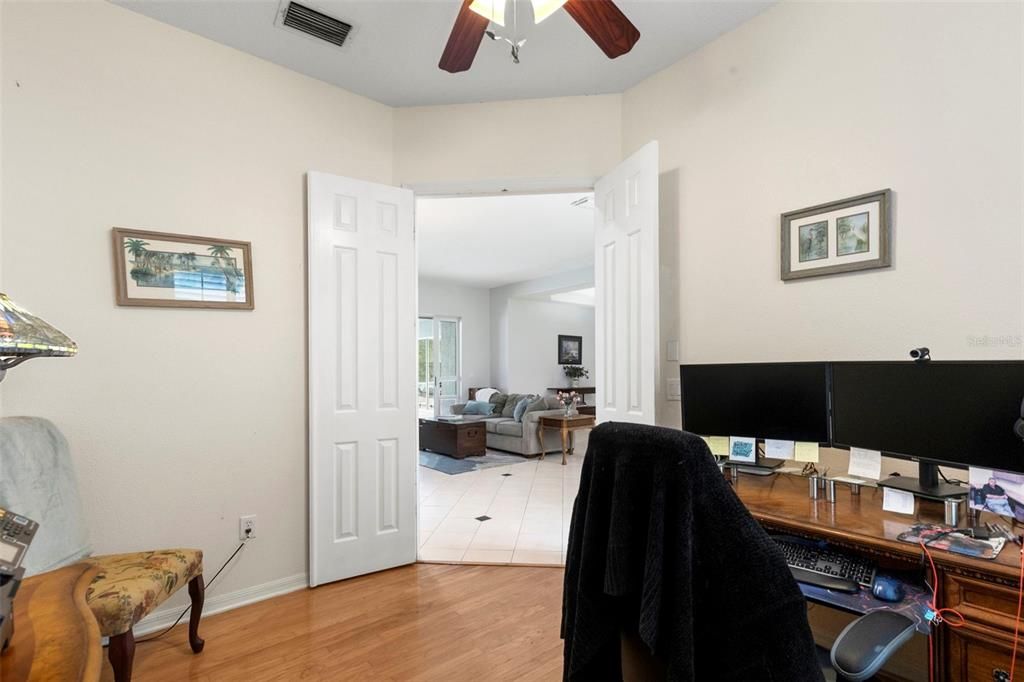 For Sale: $750,000 (5 beds, 4 baths, 3500 Square Feet)