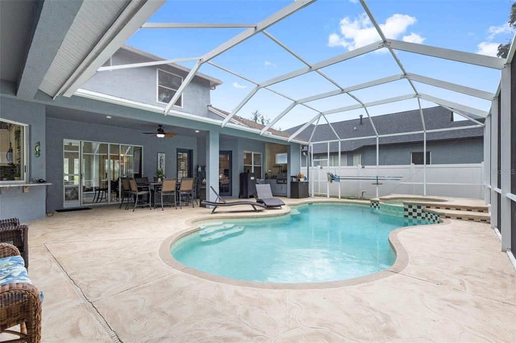 For Sale: $750,000 (5 beds, 4 baths, 3500 Square Feet)