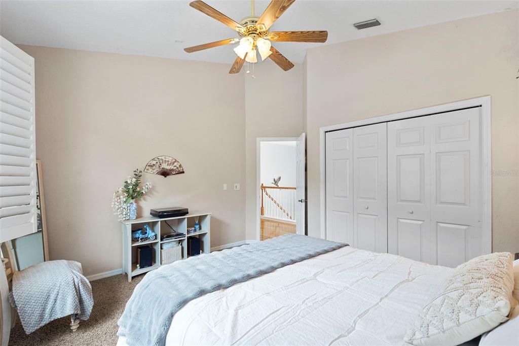 For Sale: $750,000 (5 beds, 4 baths, 3500 Square Feet)