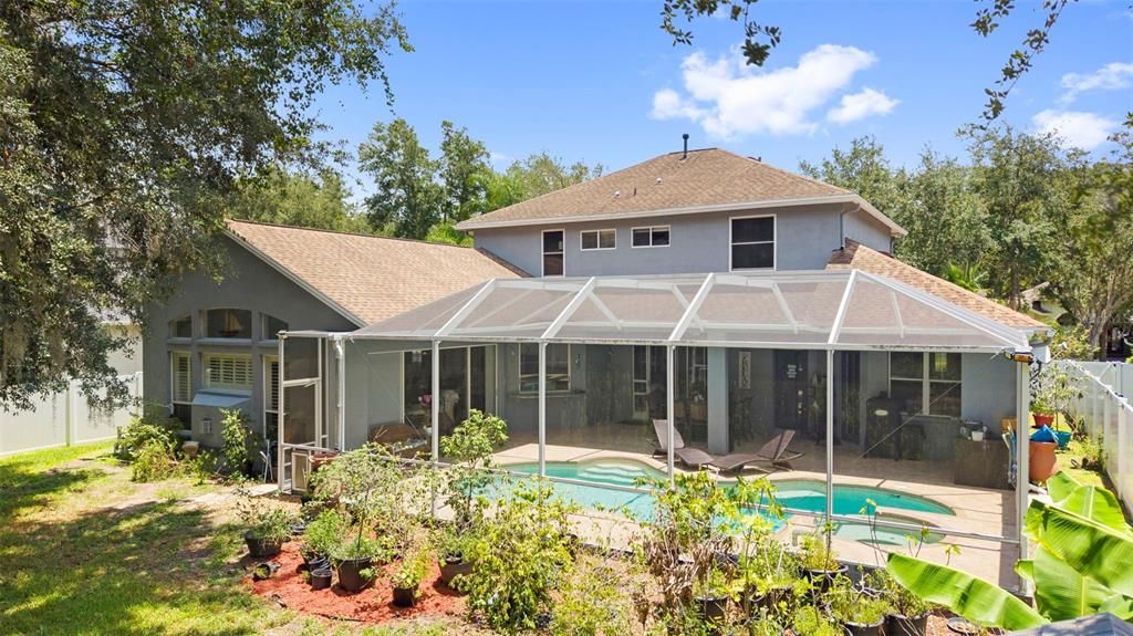 For Sale: $750,000 (5 beds, 4 baths, 3500 Square Feet)