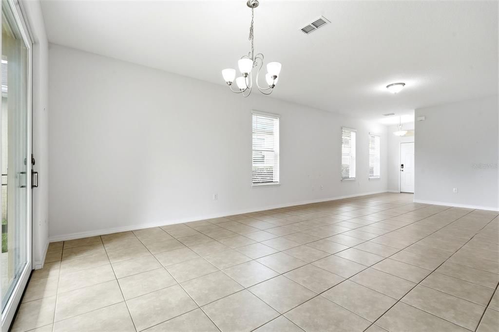 For Sale: $349,900 (3 beds, 2 baths, 1759 Square Feet)