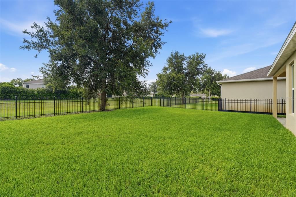 For Sale: $349,900 (3 beds, 2 baths, 1759 Square Feet)