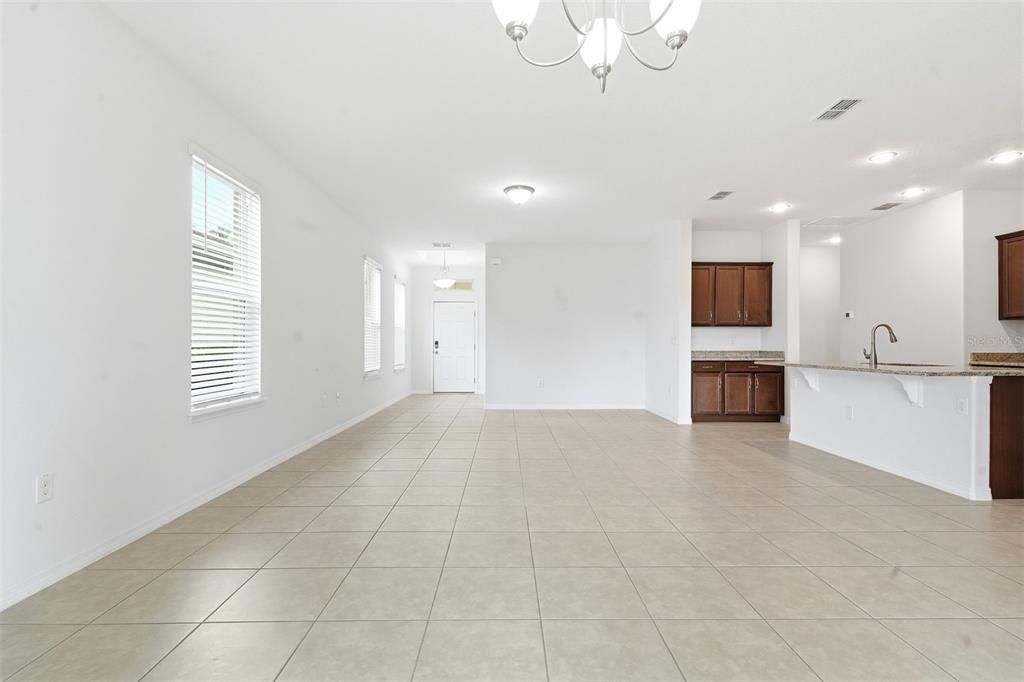For Sale: $349,900 (3 beds, 2 baths, 1759 Square Feet)