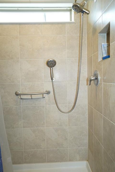 For Sale: $385,000 (4 beds, 2 baths, 1850 Square Feet)