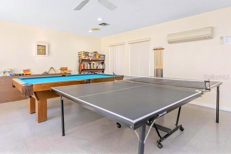 For Sale: $159,900 (2 beds, 2 baths, 1050 Square Feet)