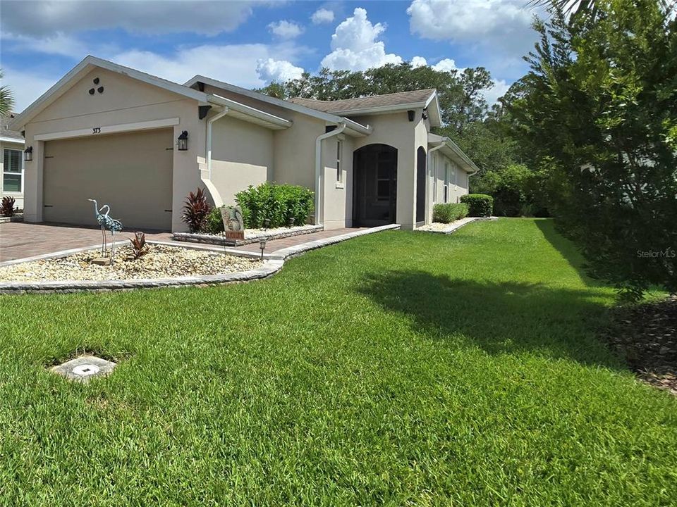 For Sale: $349,900 (2 beds, 2 baths, 1658 Square Feet)