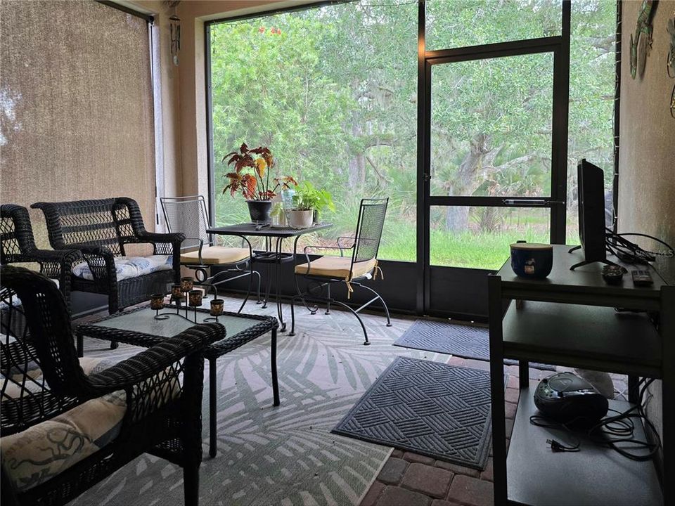For Sale: $349,900 (2 beds, 2 baths, 1658 Square Feet)