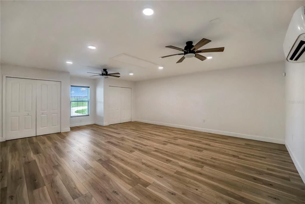 For Sale: $855,000 (3 beds, 2 baths, 1800 Square Feet)
