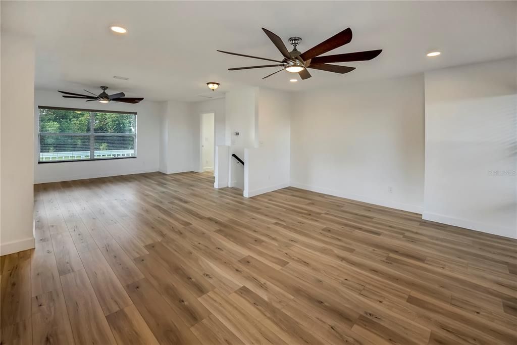 For Sale: $855,000 (3 beds, 2 baths, 1800 Square Feet)