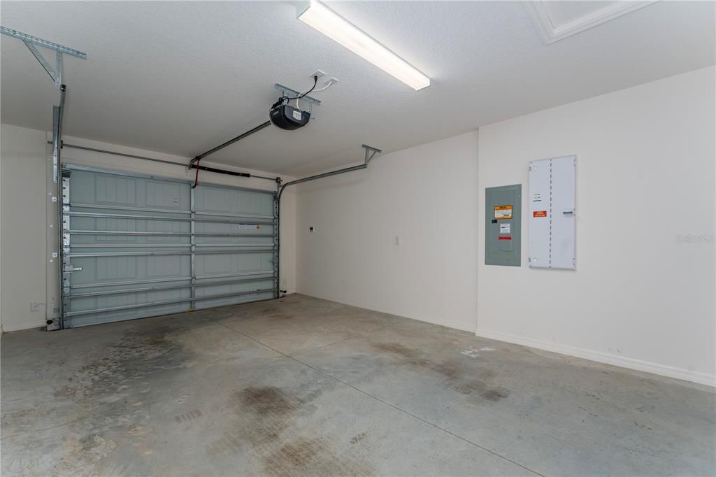For Sale: $329,000 (3 beds, 2 baths, 1440 Square Feet)