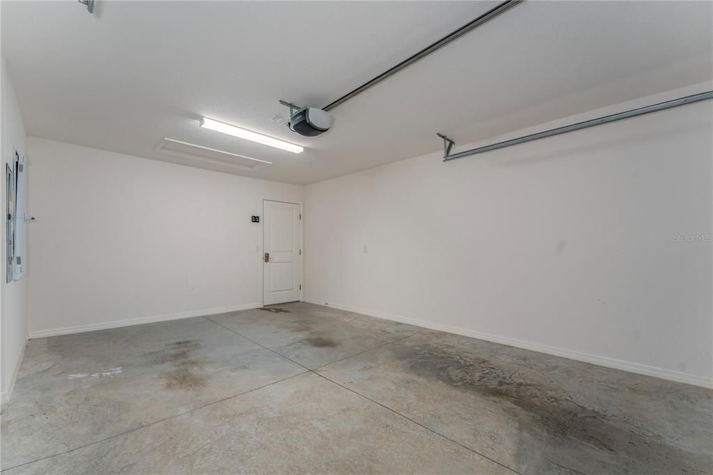 For Sale: $329,000 (3 beds, 2 baths, 1440 Square Feet)