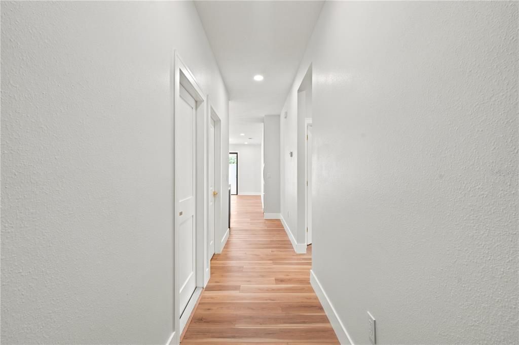 For Sale: $397,900 (3 beds, 2 baths, 1383 Square Feet)