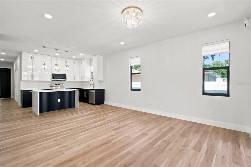For Sale: $397,900 (3 beds, 2 baths, 1383 Square Feet)