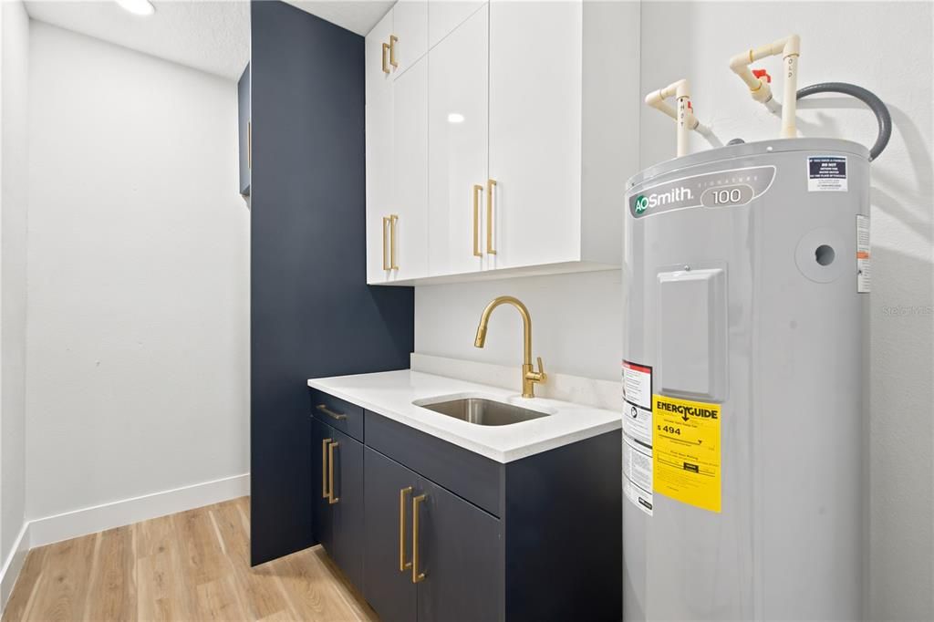 For Sale: $397,900 (3 beds, 2 baths, 1383 Square Feet)