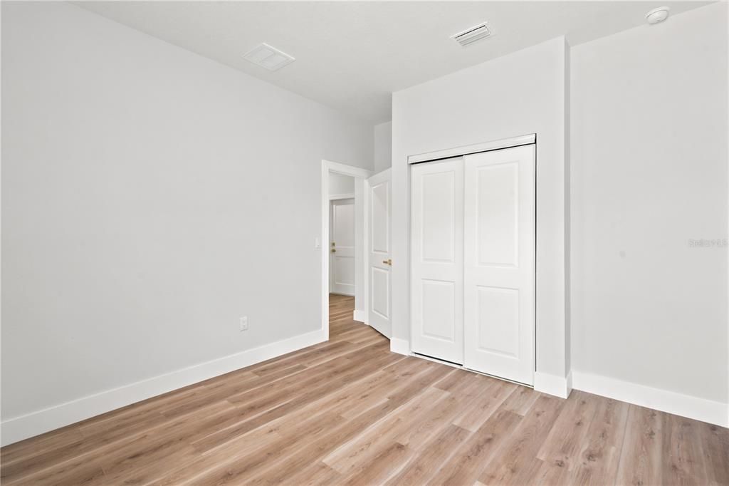 For Sale: $397,900 (3 beds, 2 baths, 1383 Square Feet)