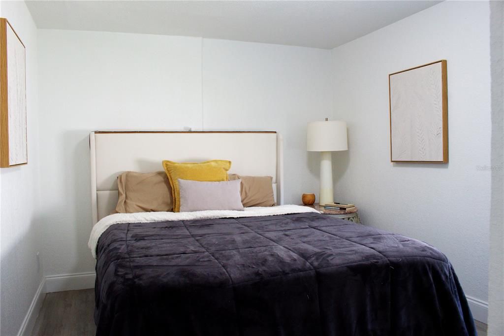 For Rent: $2,150 (2 beds, 1 baths, 730 Square Feet)