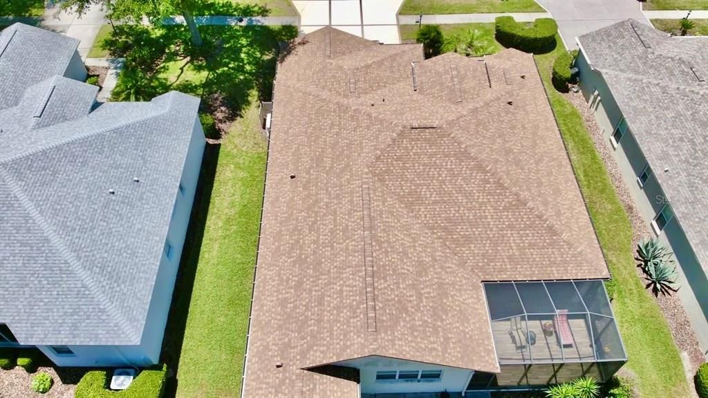 Activo con contrato: $410,000 (4 camas, 3 baños, 2246 Pies cuadrados)