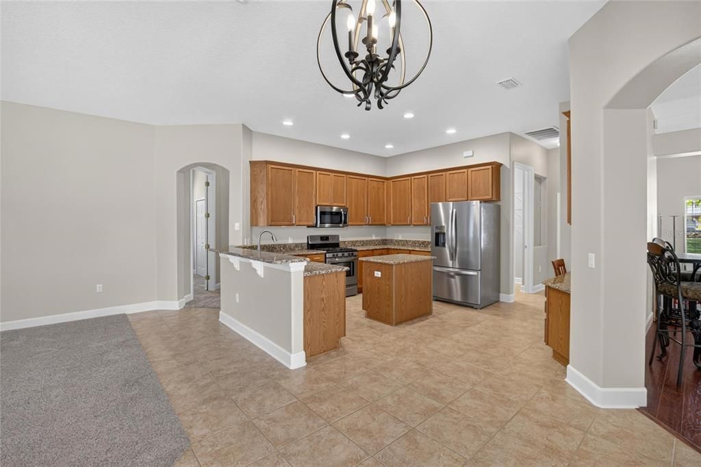 For Sale: $499,900 (4 beds, 3 baths, 2581 Square Feet)