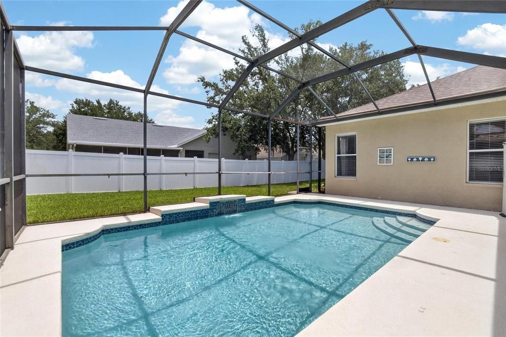For Sale: $499,900 (4 beds, 3 baths, 2581 Square Feet)