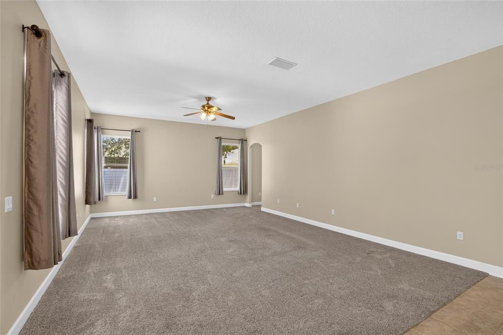 For Sale: $499,900 (4 beds, 3 baths, 2581 Square Feet)