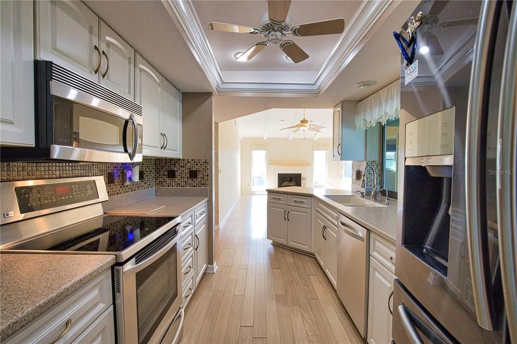 На продажу: $424,000 (3 спален, 2 ванн, 1856 Квадратных фут)