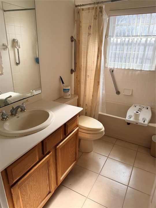 For Sale: $350,000 (3 beds, 3 baths, 2325 Square Feet)