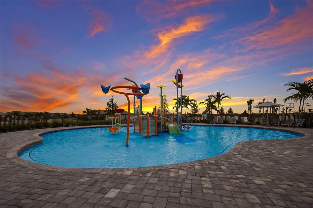 For Sale: $549,900 (4 beds, 3 baths, 2027 Square Feet)