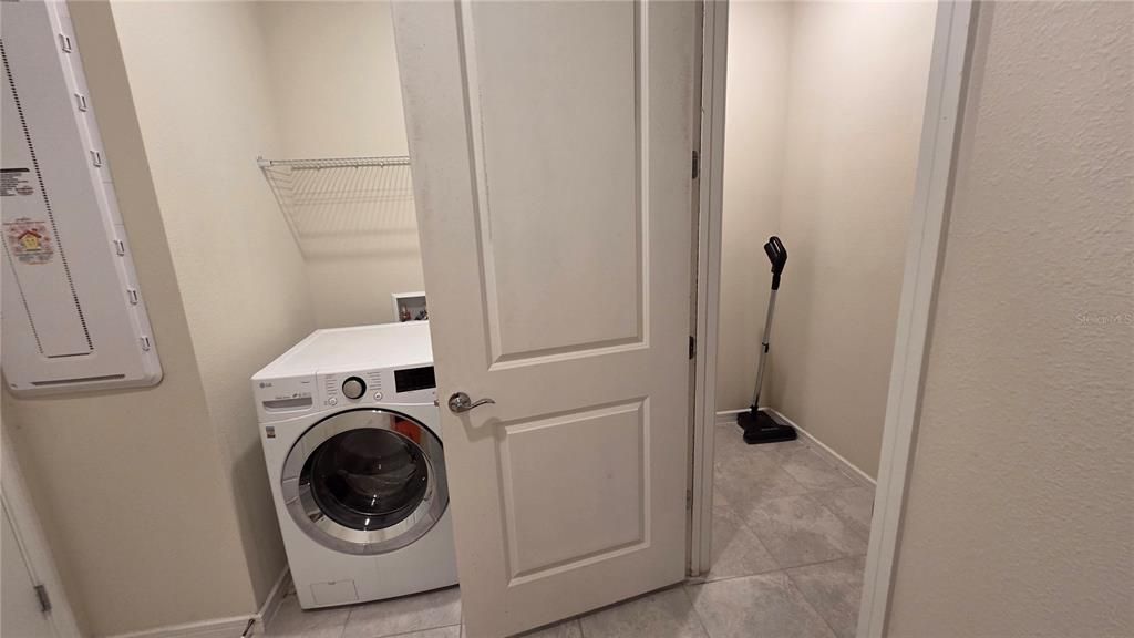В аренду: $3,500 (3 спален, 2 ванн, 2070 Квадратных фут)