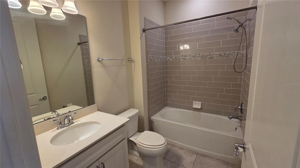 В аренду: $3,500 (3 спален, 2 ванн, 2070 Квадратных фут)
