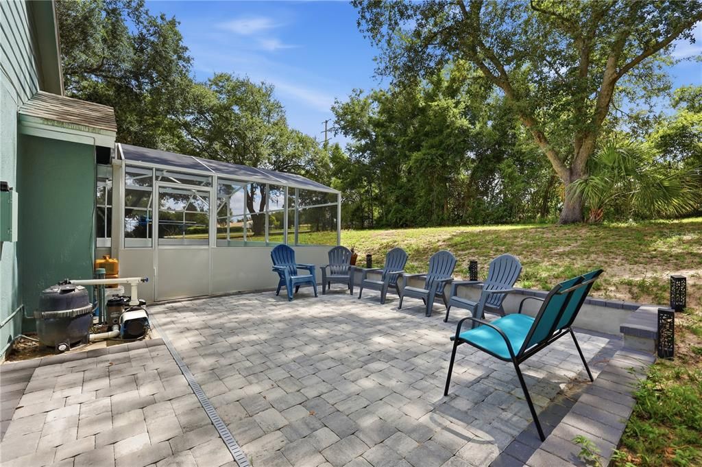 For Sale: $599,900 (3 beds, 2 baths, 1748 Square Feet)