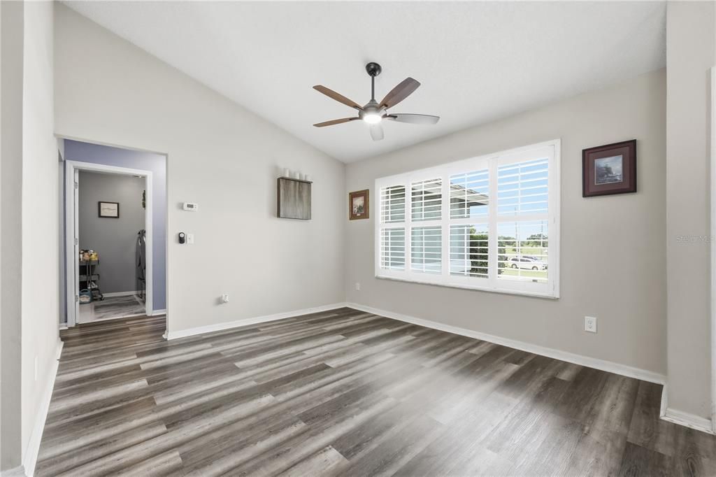 For Sale: $599,900 (3 beds, 2 baths, 1748 Square Feet)