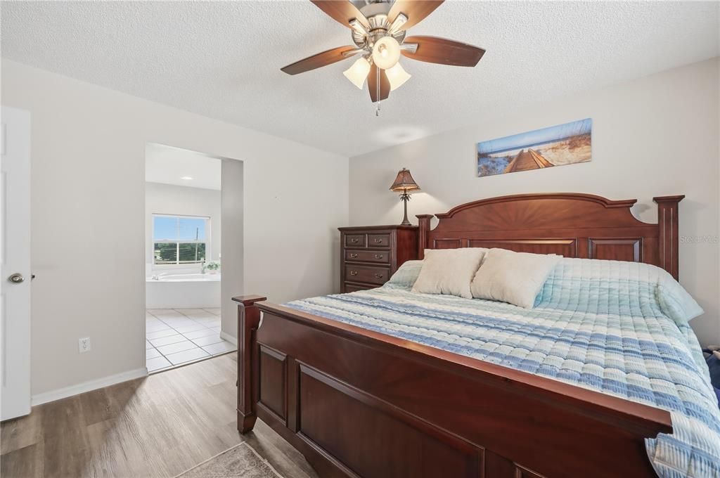 For Sale: $599,900 (3 beds, 2 baths, 1748 Square Feet)