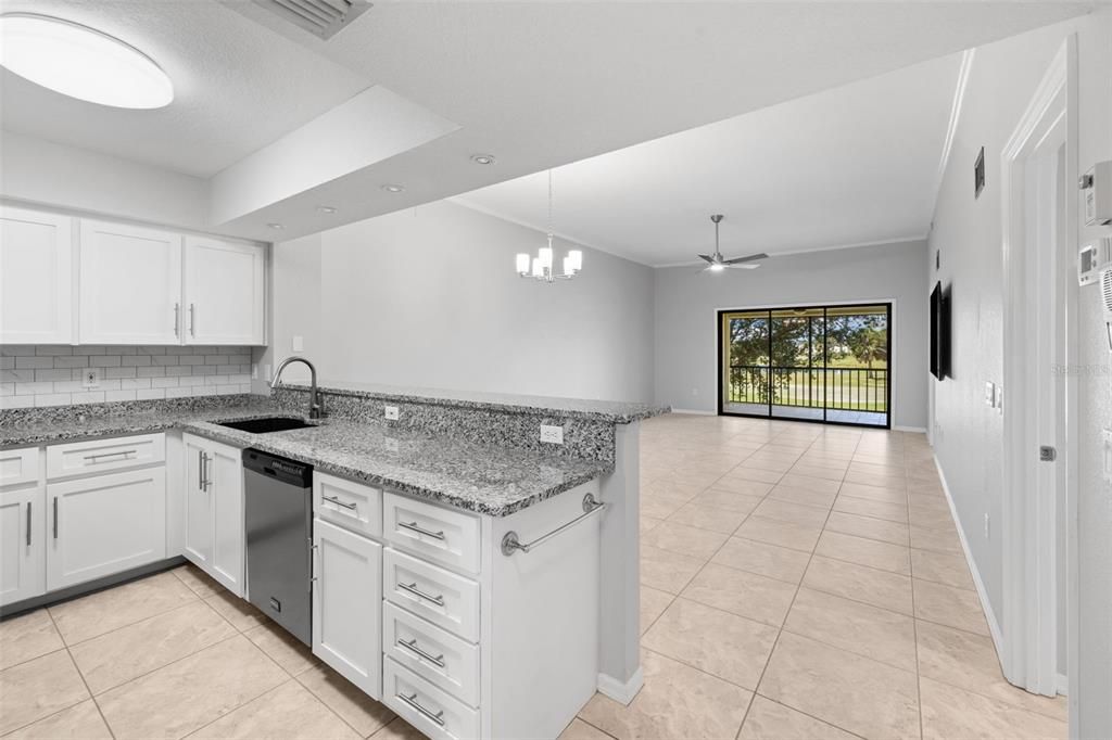 En Venta: $195,000 (2 camas, 2 baños, 1165 Pies cuadrados)