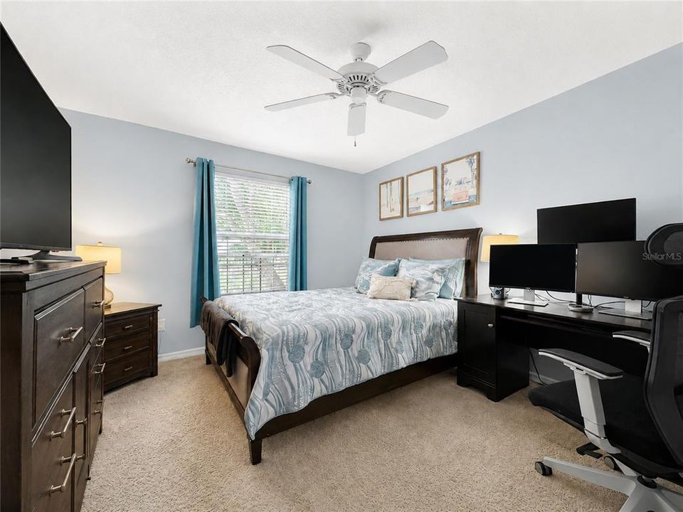 For Sale: $460,000 (3 beds, 2 baths, 1392 Square Feet)