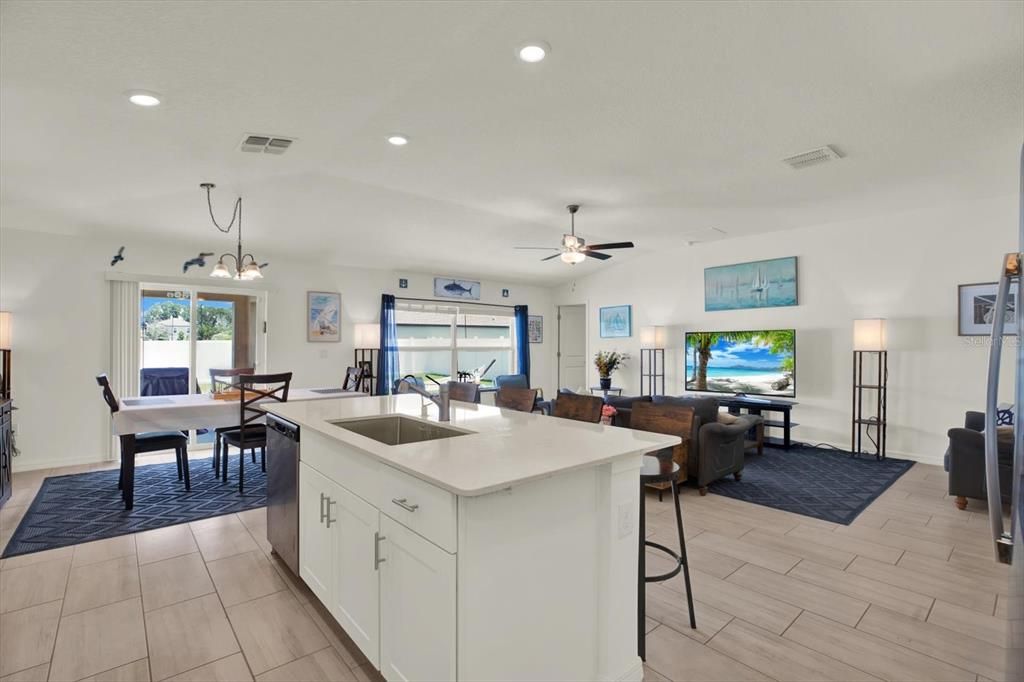 For Sale: $369,000 (4 beds, 2 baths, 1935 Square Feet)