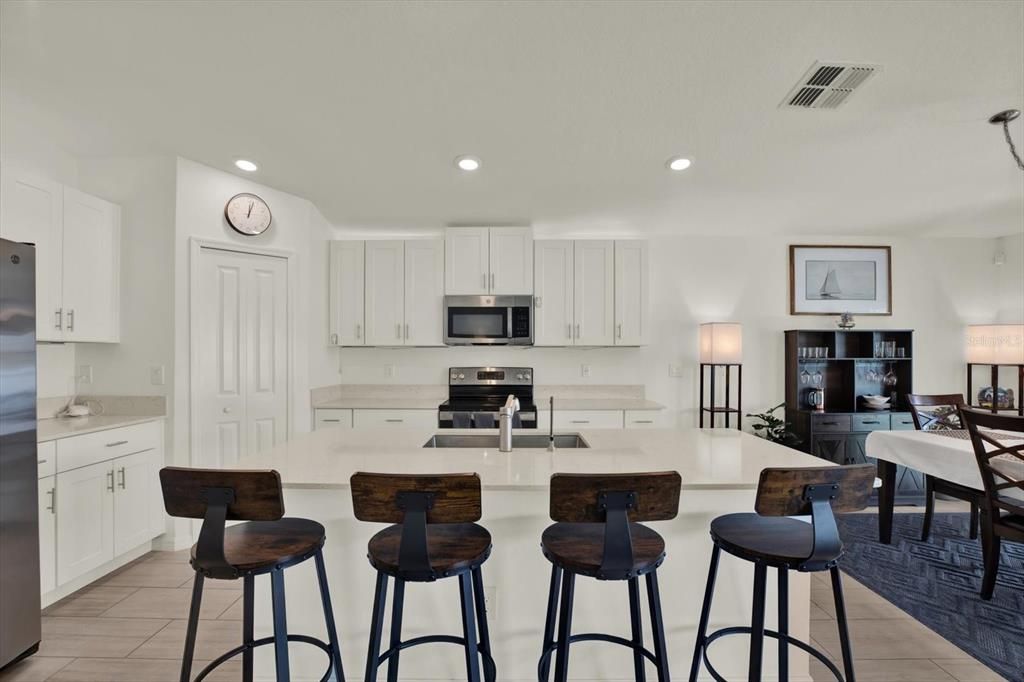 For Sale: $369,000 (4 beds, 2 baths, 1935 Square Feet)
