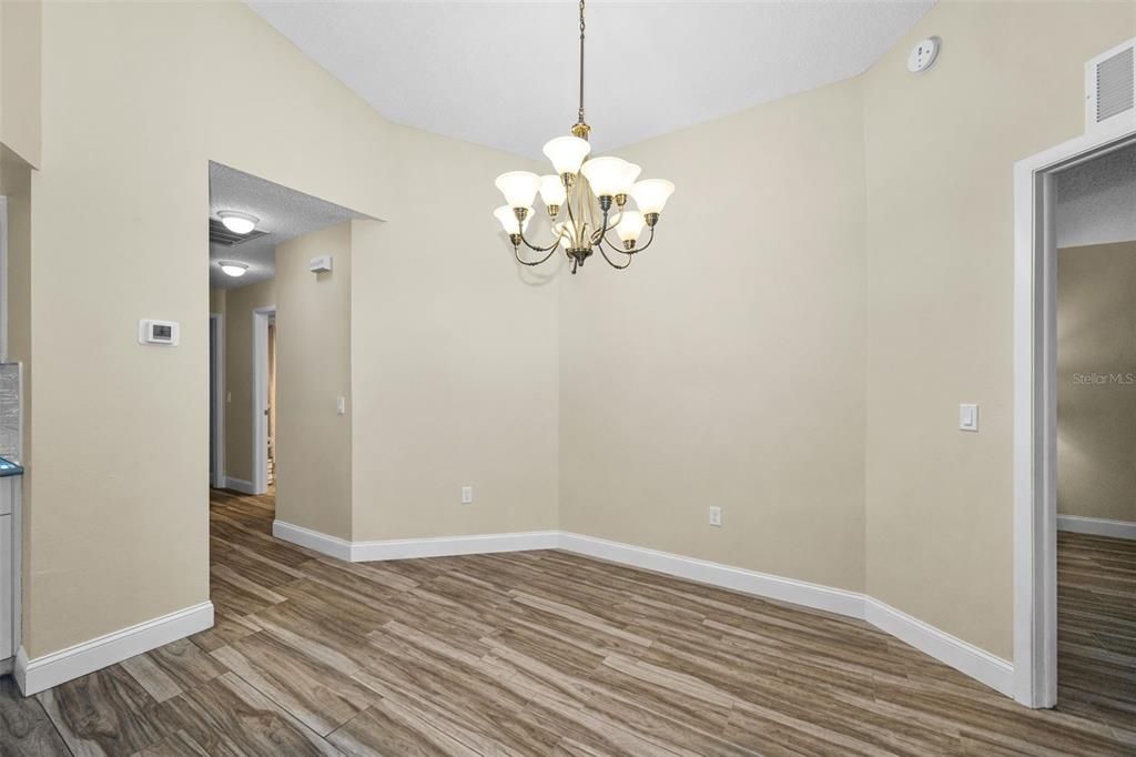 В аренду: $2,500 (2 спален, 2 ванн, 1261 Квадратных фут)