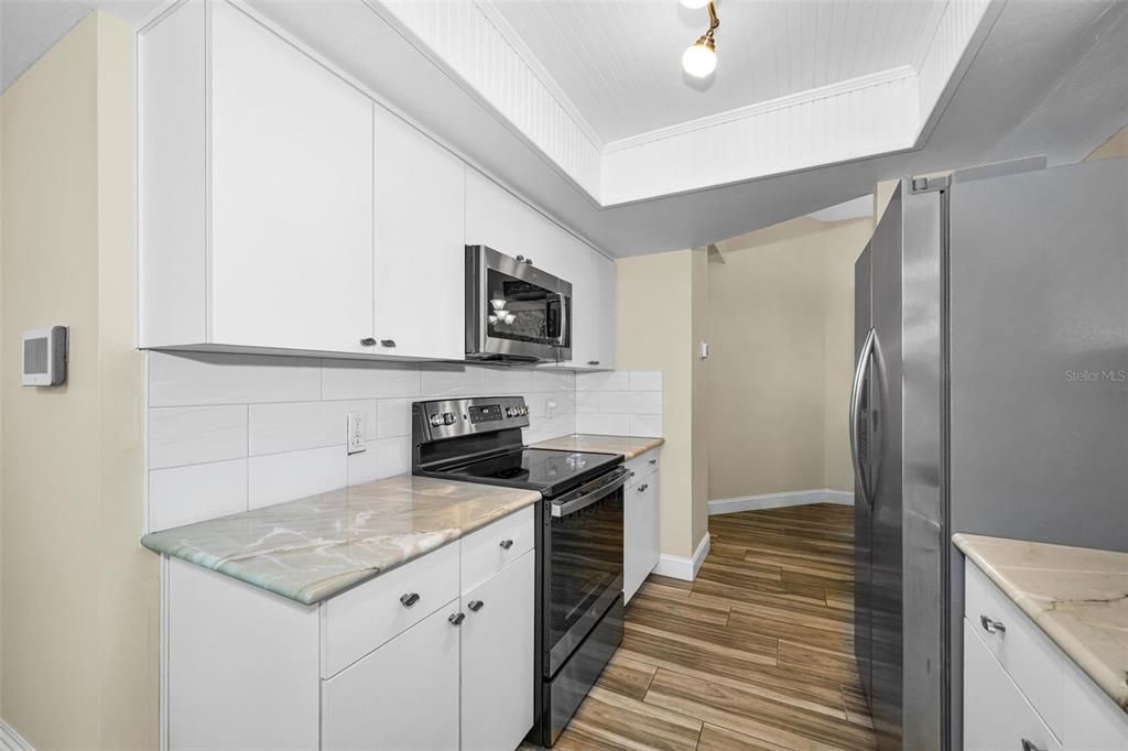 В аренду: $2,500 (2 спален, 2 ванн, 1261 Квадратных фут)