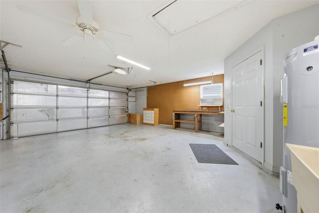 For Sale: $267,000 (2 beds, 2 baths, 1356 Square Feet)
