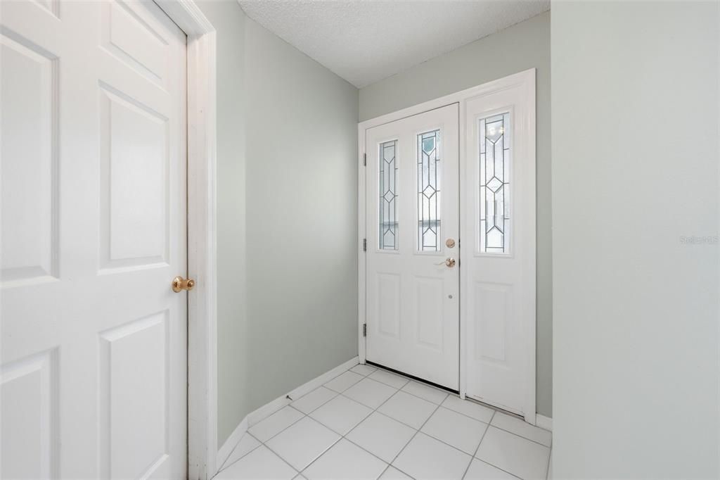 For Sale: $267,000 (2 beds, 2 baths, 1356 Square Feet)