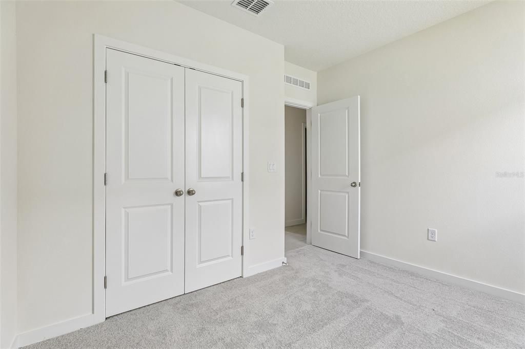 На продажу: $315,990 (3 спален, 2 ванн, 1624 Квадратных фут)