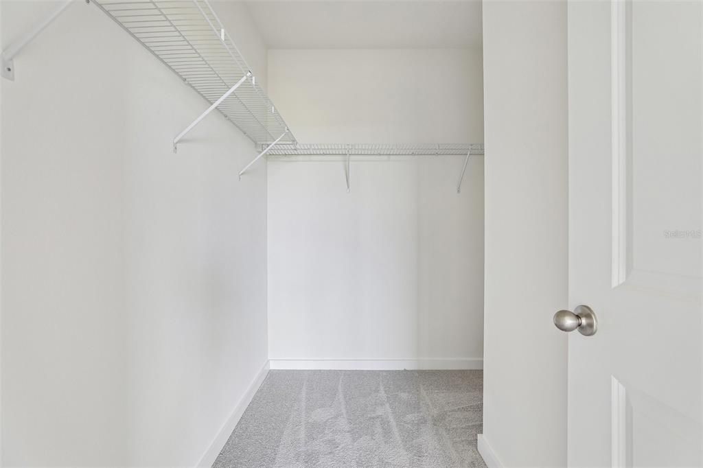 На продажу: $315,990 (3 спален, 2 ванн, 1624 Квадратных фут)