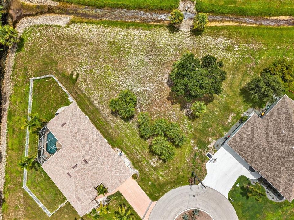 На продажу: $55,000 (0.23 acres)