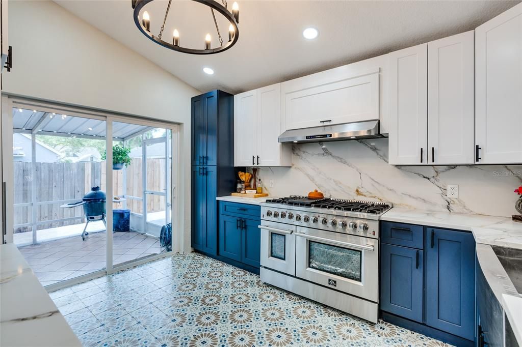 For Sale: $384,900 (3 beds, 2 baths, 1256 Square Feet)