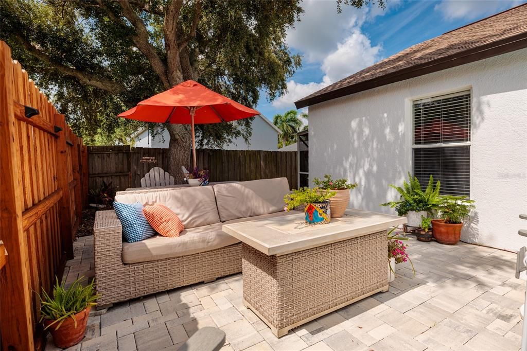 For Sale: $384,900 (3 beds, 2 baths, 1256 Square Feet)
