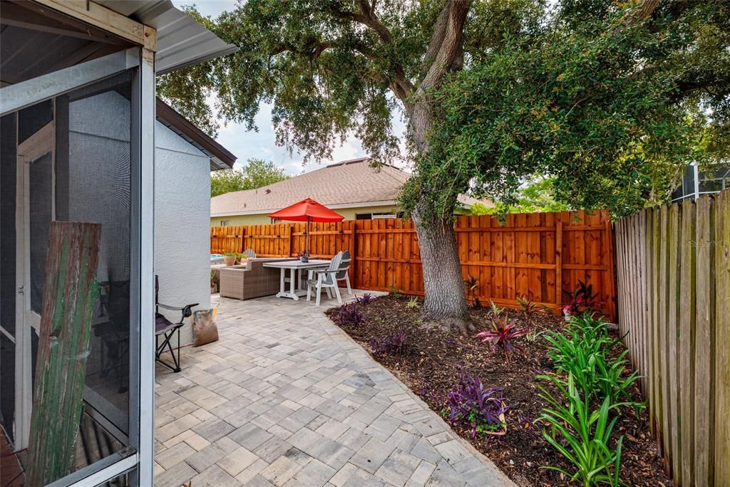 For Sale: $384,900 (3 beds, 2 baths, 1256 Square Feet)
