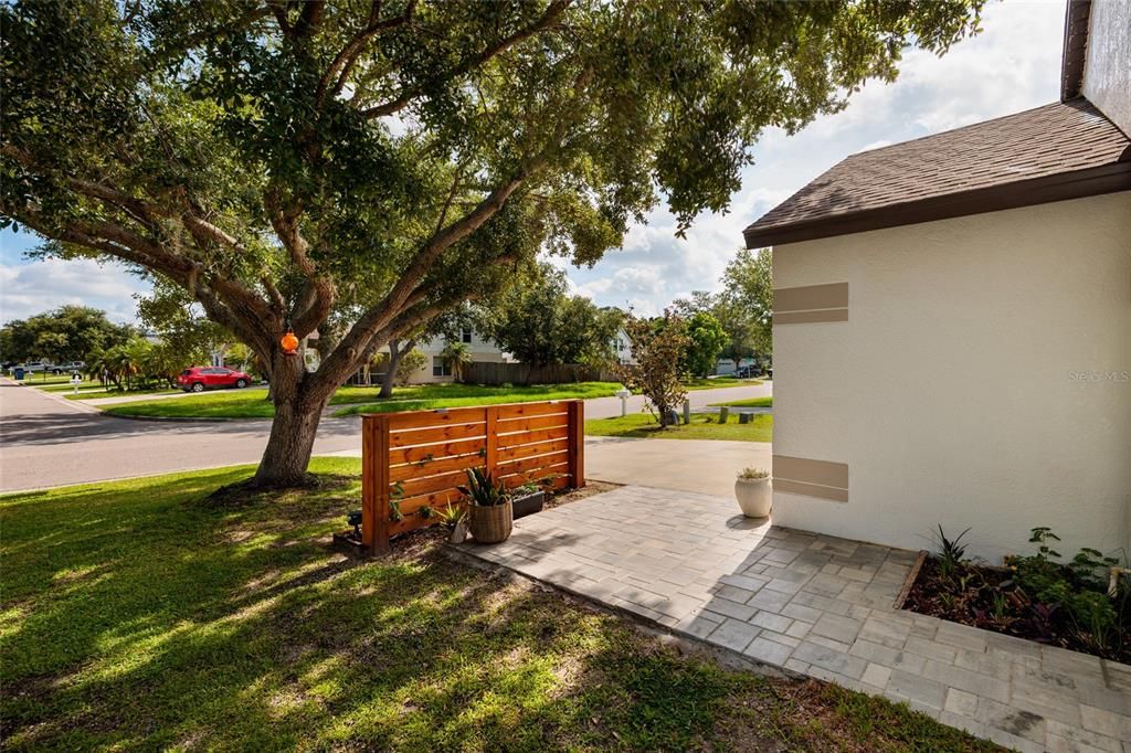 For Sale: $384,900 (3 beds, 2 baths, 1256 Square Feet)