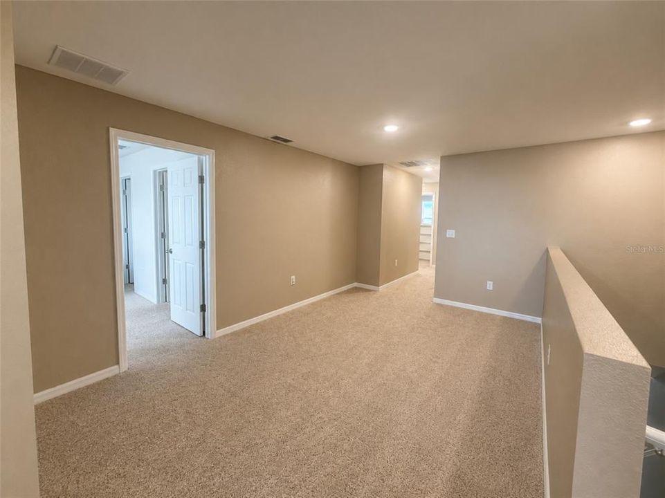 В аренду: $2,400 (4 спален, 2 ванн, 2055 Квадратных фут)